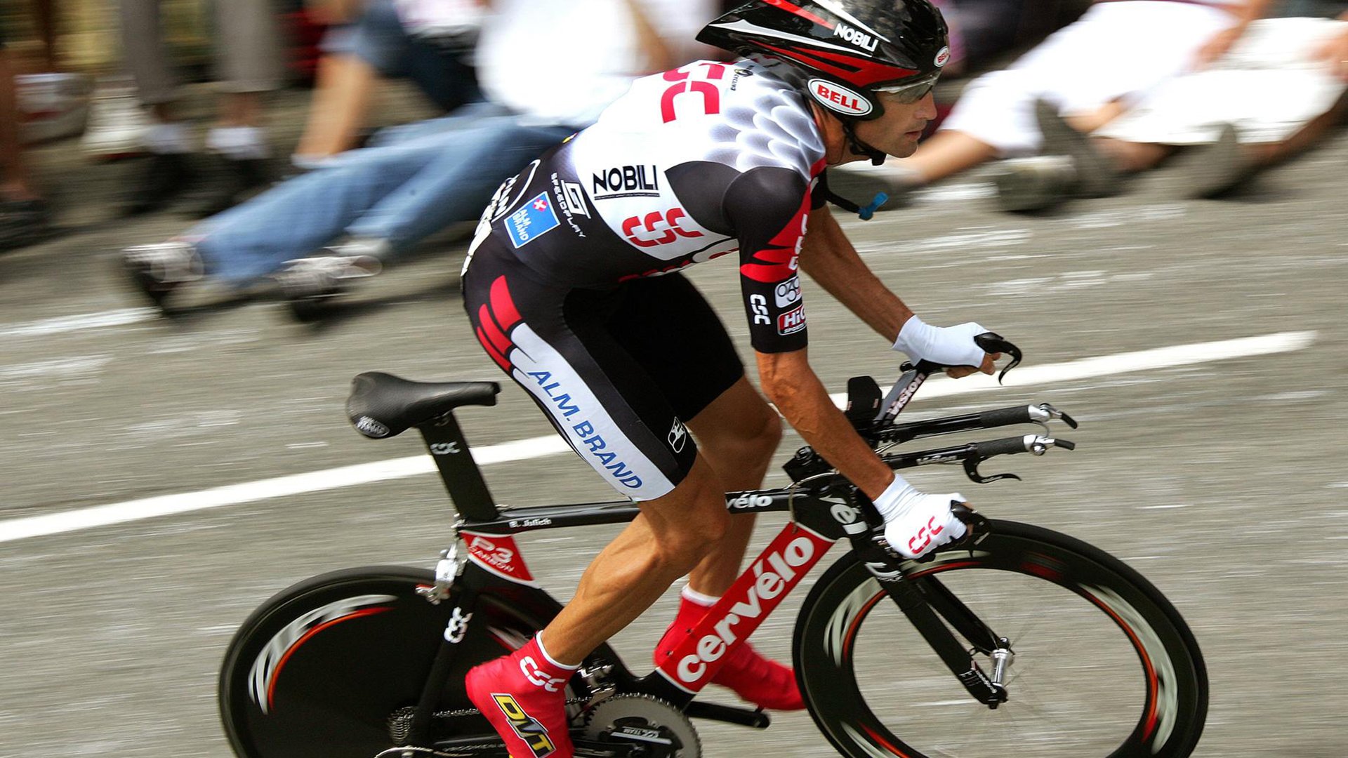 杨瀚森场均贡献全面攻防俱佳表现抢眼,杨瀚森 篮球