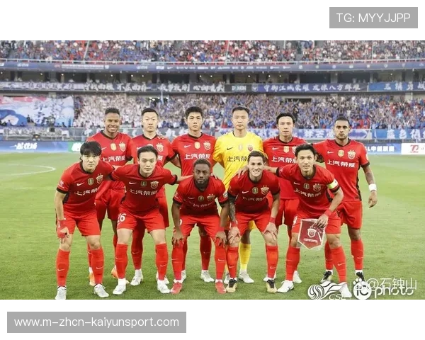 上海海港外援组合持续表现强劲，卫冕目标无可阻挡