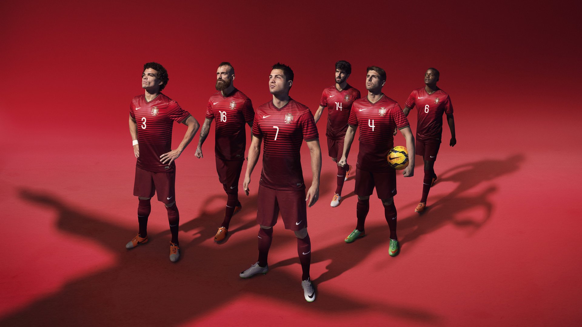 开云-中国男足继续引进归化球员引发各界讨论声音，中国男足归化球员的发展